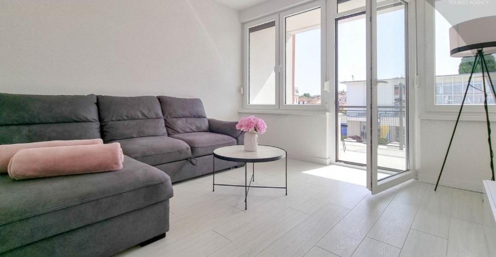 Bella Apartment Umag Exteriör bild